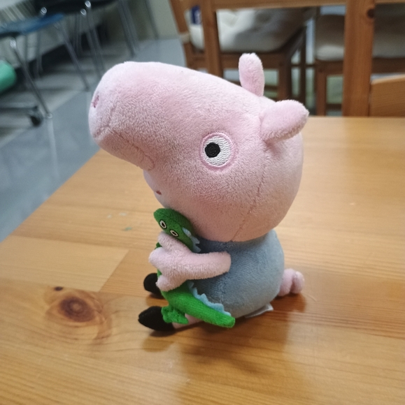 TY Peppa Pig GEORGE THE BROTHER PIG W/ DINOSAUR 7.5" Plush STUFFED ANIMAL Toy - Picture 4 of 14